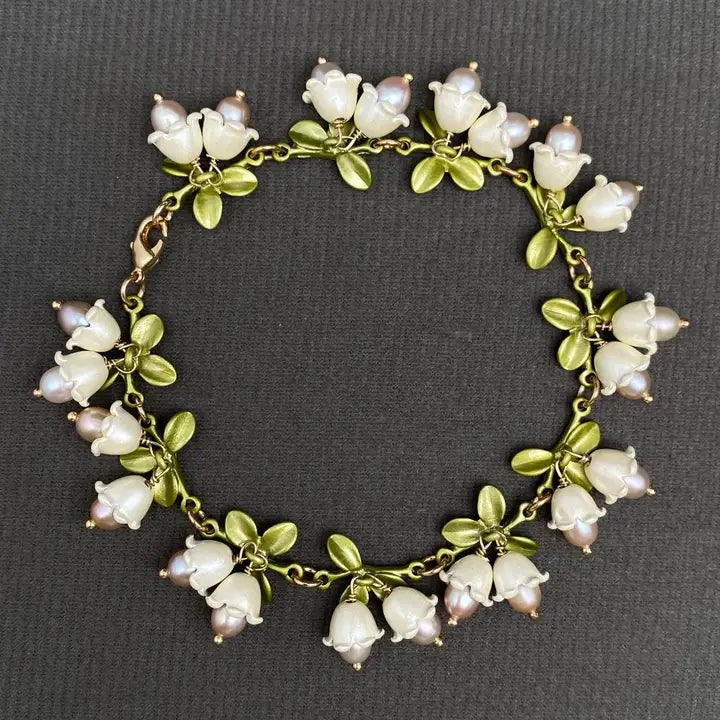 Mio Queena - Freshwater Pearl Lily of the Valley Bracelet
