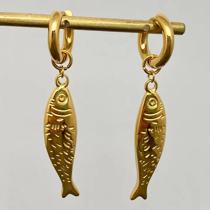 Mio Queena - Fish Charm 18K Gold-Plated Stainless Steel Huggie Earrings
