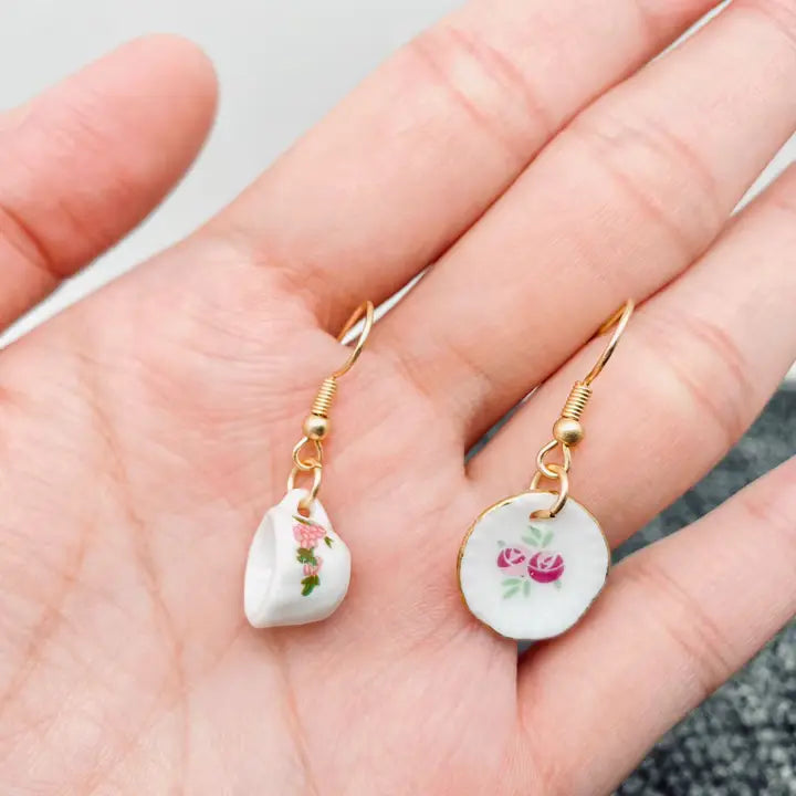 Mio Queena - Teacup & Plate Asymmetric Dangle Earrings